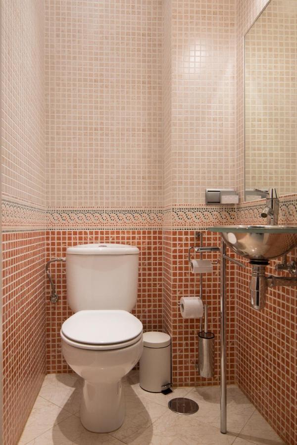 Lateral Suite Rodo Sevilla Bagian luar foto