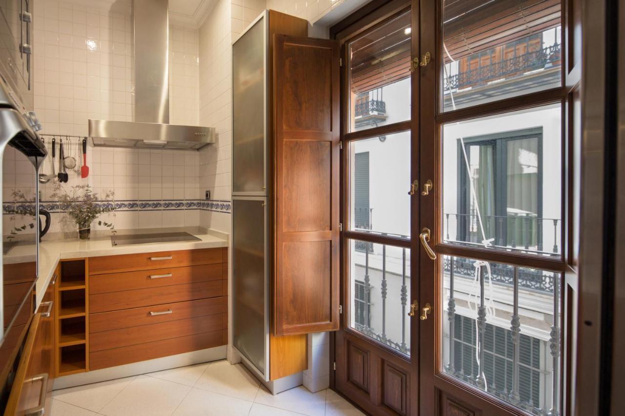 Lateral Suite Rodo Sevilla Bagian luar foto